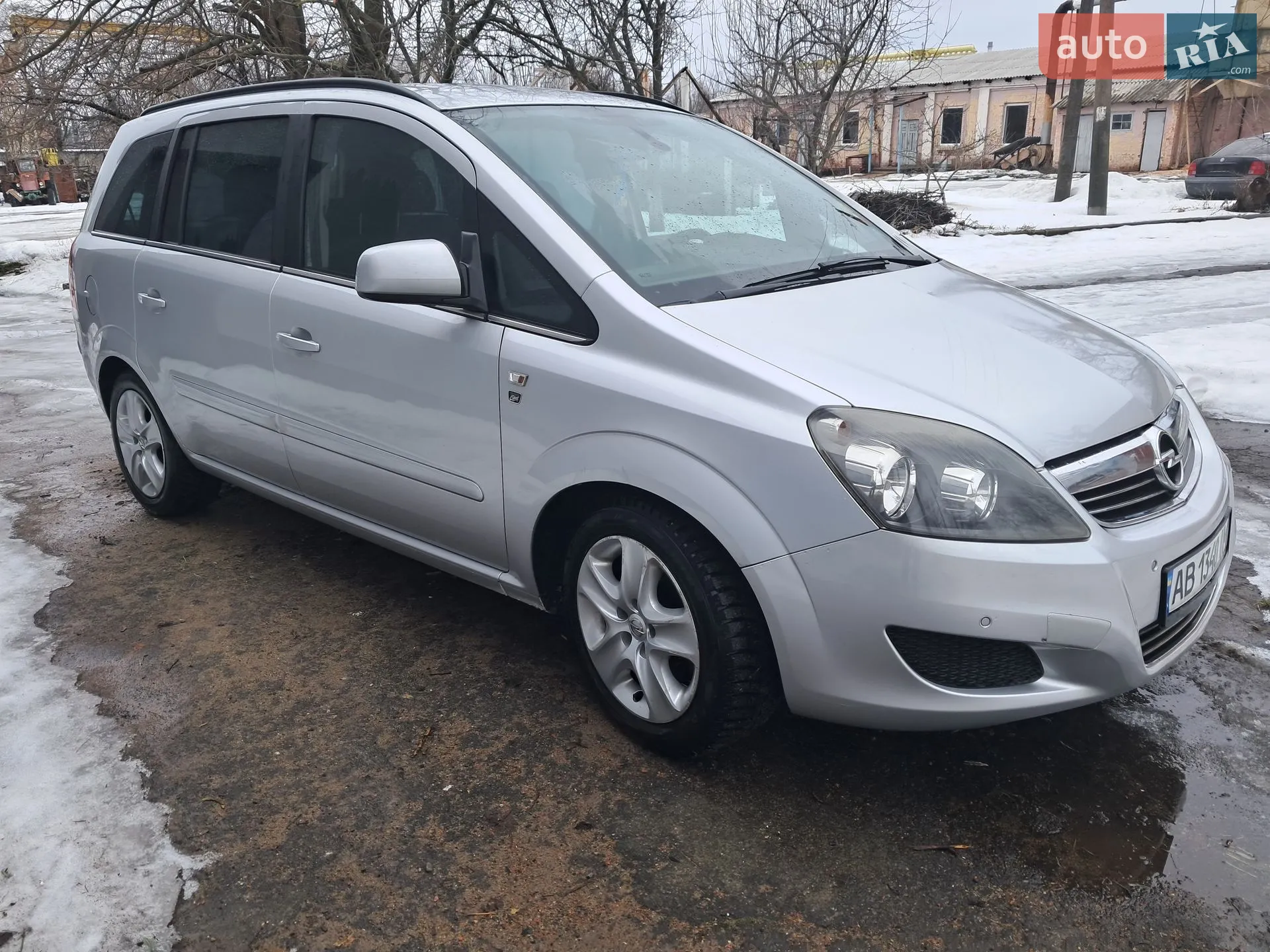 2010 Opel Zafira - мініатюра 2