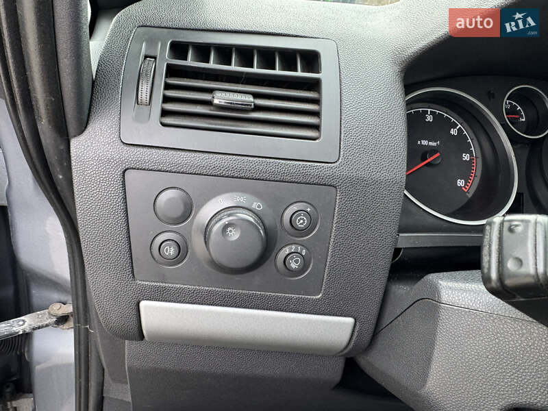 Минивэн Opel Zafira 2011 в Львове фото 15 Минивэн Opel Zafira 2011 в Львове