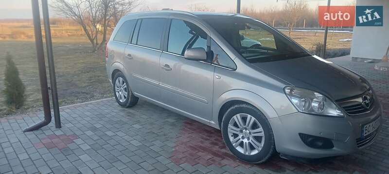 Минивэн Opel Zafira 2010 в Львове