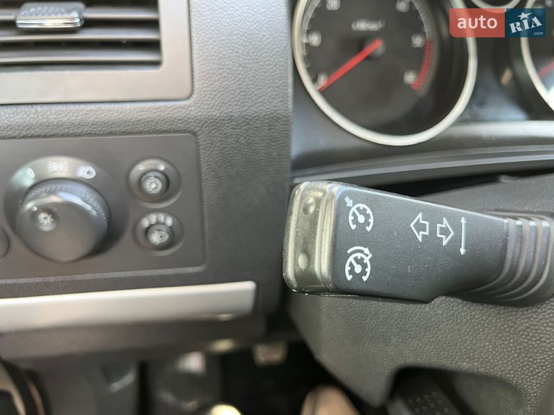 Минивэн Opel Zafira 2010 в Тернополе