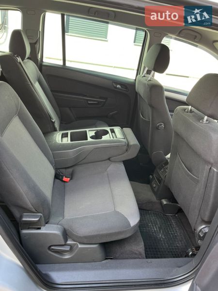 Минивэн Opel Zafira 2010 в Тернополе