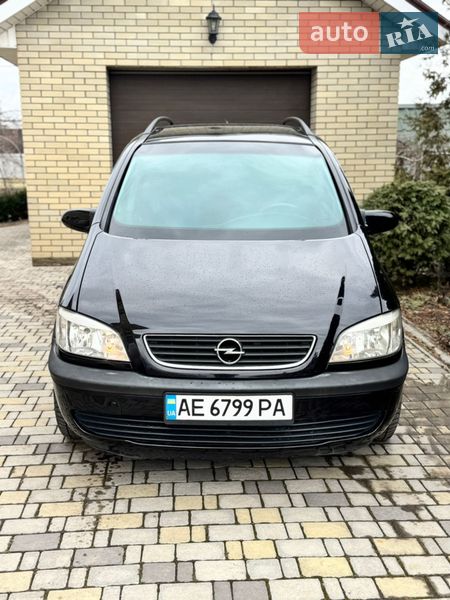 Opel Zafira 2004