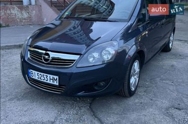 Минивэн Opel Zafira 2010 в Миргороде