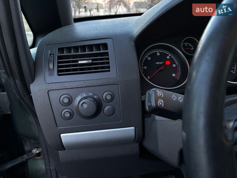 Минивэн Opel Zafira 2009 в Ратным