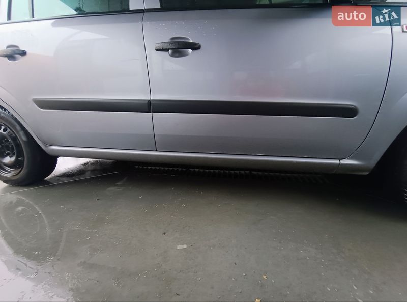 Минивэн Opel Zafira 2007 в Черкассах