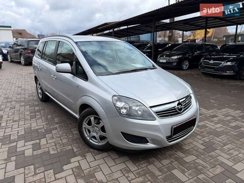 Opel Zafira 2012