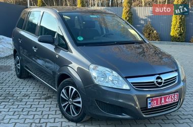 Минивэн Opel Zafira 2010 в Микулинцах