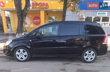 Минивэн Opel Zafira 2010 в Ровно