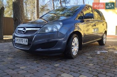 Минивэн Opel Zafira 2010 в Радомышле