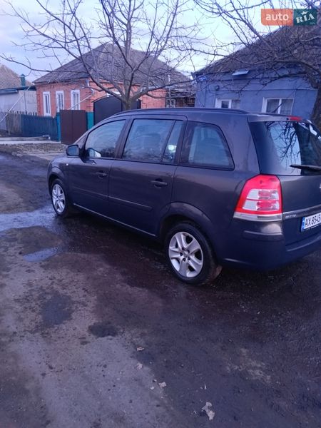 Opel Zafira 2013