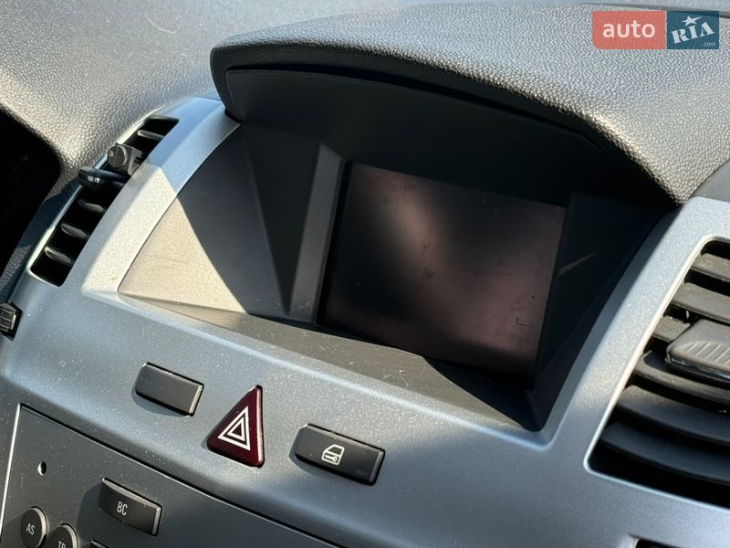 Минивэн Opel Zafira 2012 в Ровно