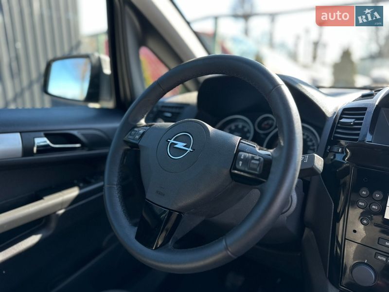 Мінівен Opel Zafira 2012 в Вінниці