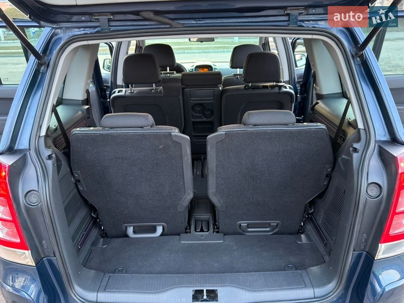 Минивэн Opel Zafira 2011 в Лубнах