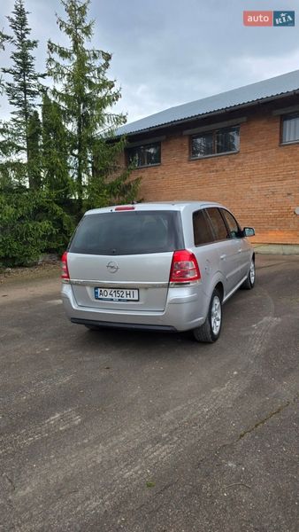 Минивэн Opel Zafira 2010 в Трускавце