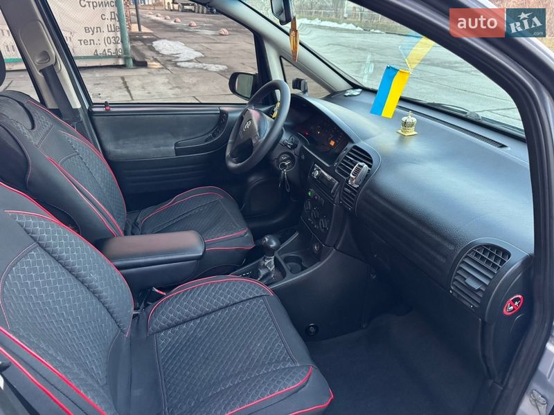 Минивэн Opel Zafira 2002 в Стрые