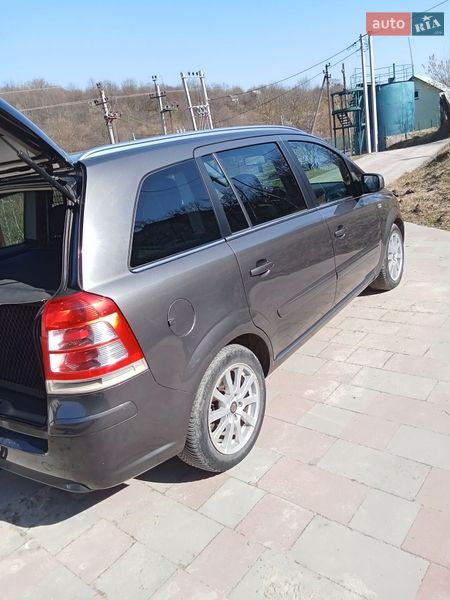 Мінівен Opel Zafira 2012 в Львові