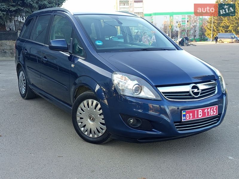 Минивэн Opel Zafira 2012 в Ровно