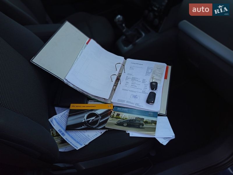 Минивэн Opel Zafira 2012 в Ровно