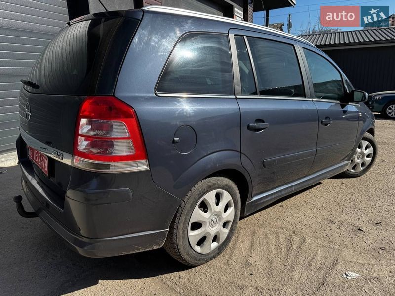 Минивэн Opel Zafira 2009 в Белой Церкви