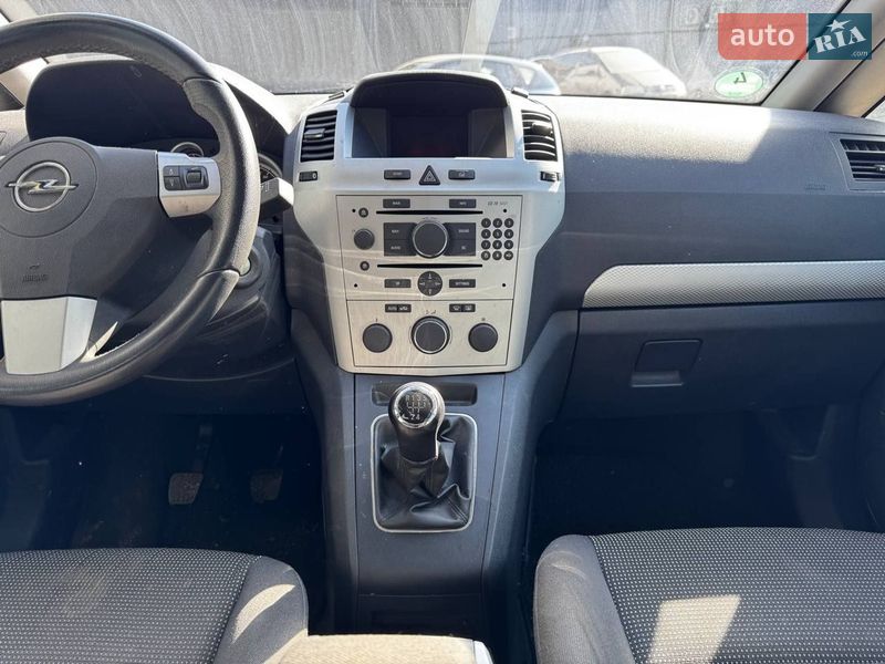 Минивэн Opel Zafira 2009 в Белой Церкви