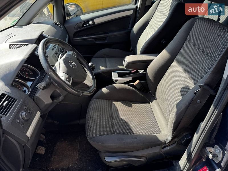 Минивэн Opel Zafira 2009 в Белой Церкви