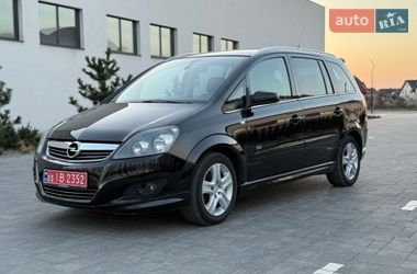 Минивэн Opel Zafira 2008 в Луцке