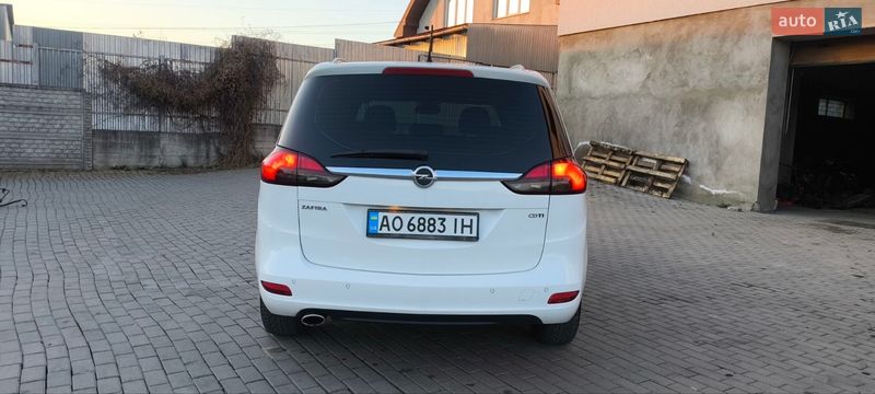 Минивэн Opel Zafira 2016 в Мукачево