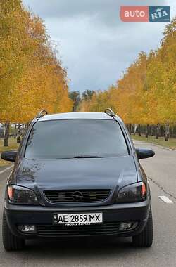Мінівен Opel Zafira 2002 в Дніпрі
