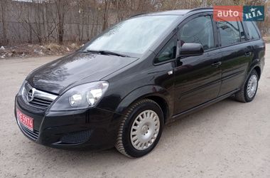 Минивэн Opel Zafira 2011 в Луцке