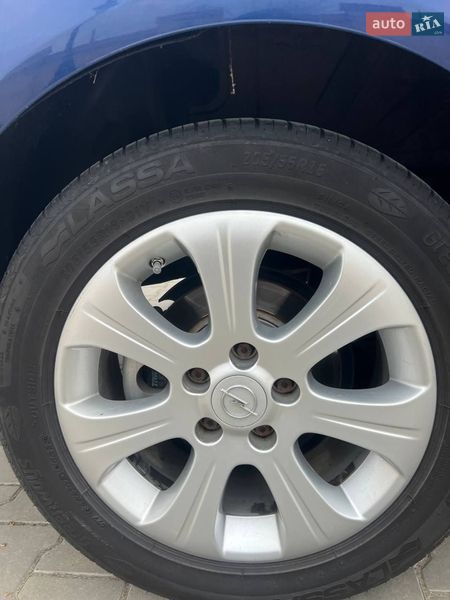 Мінівен Opel Zafira 2010 в Ізмаїлі