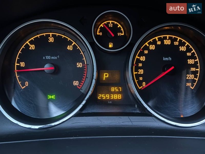 Мінівен Opel Zafira 2010 в Ізмаїлі