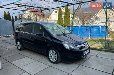Минивэн Opel Zafira 2008 в Виноградове