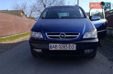 Минивэн Opel Zafira 2003 в Мурованых Куриловцах