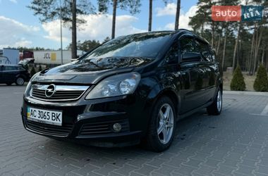 Минивэн Opel Zafira 2008 в Маневичах