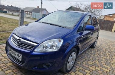 Минивэн Opel Zafira 2010 в Виннице