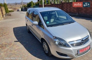 Минивэн Opel Zafira 2011 в Ровно фото 2 Минивэн Opel Zafira 2011 в Ровно