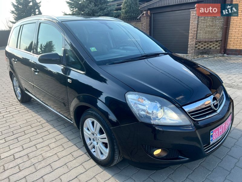 Минивэн Opel Zafira 2009 в Белой Церкви