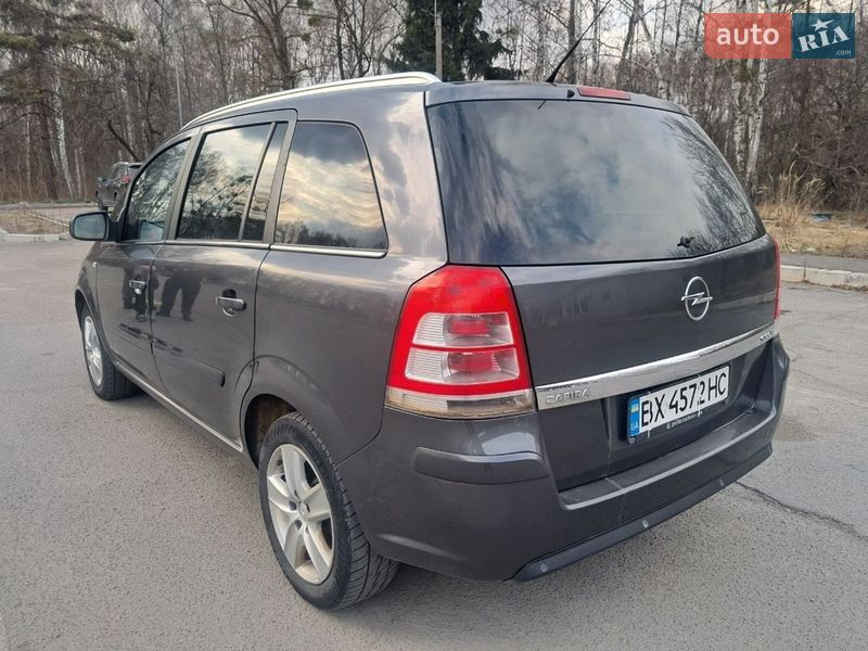 Мінівен Opel Zafira 2011 в Славуті
