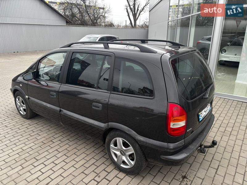Минивэн Opel Zafira 2000 в Полтаве