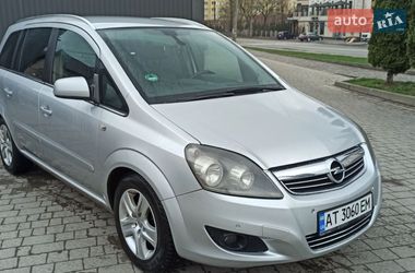 Мінівен Opel Zafira 2011 в Івано-Франківську