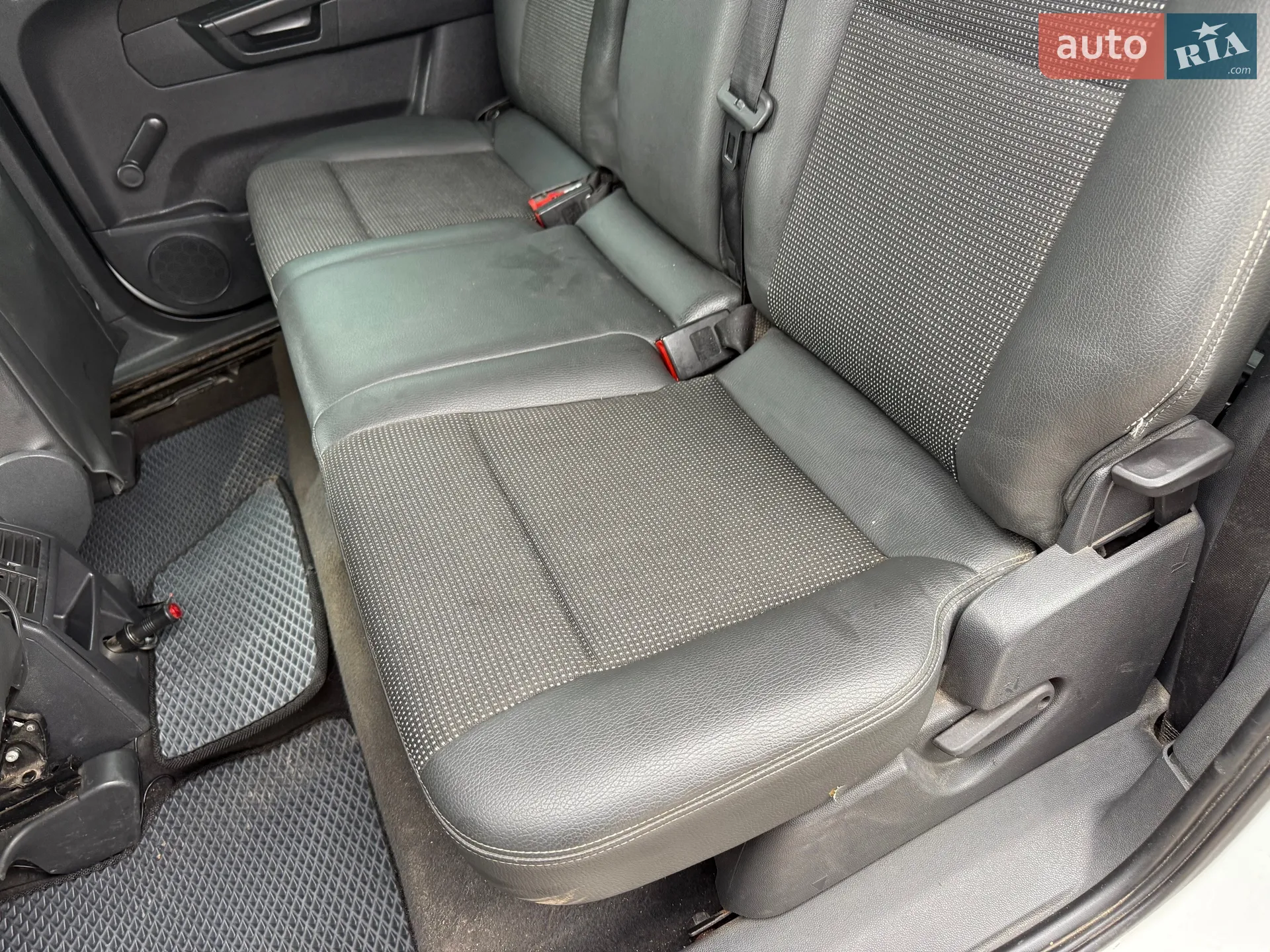 2011 Opel Zafira - мініатюра 11