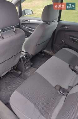 Минивэн Opel Zafira 2005 в Коломые