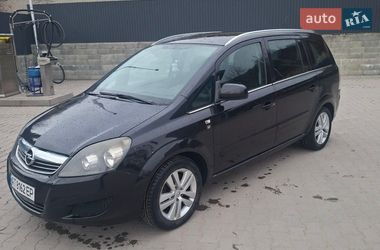 Минивэн Opel Zafira 2010 в Галиче