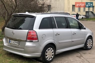 Минивэн Opel Zafira 2005 в Киеве