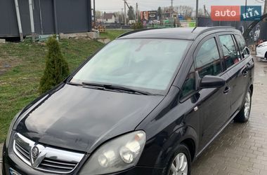 Минивэн Opel Zafira 2008 в Рогатине