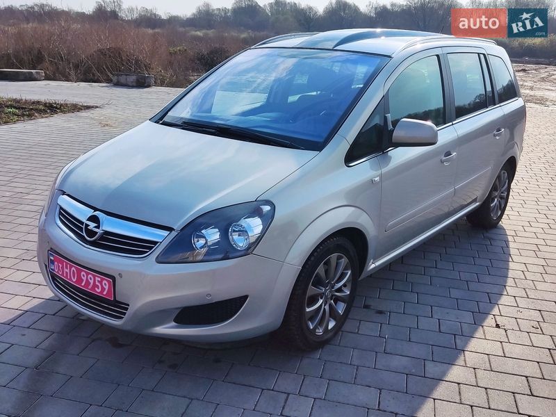Opel Zafira 2010