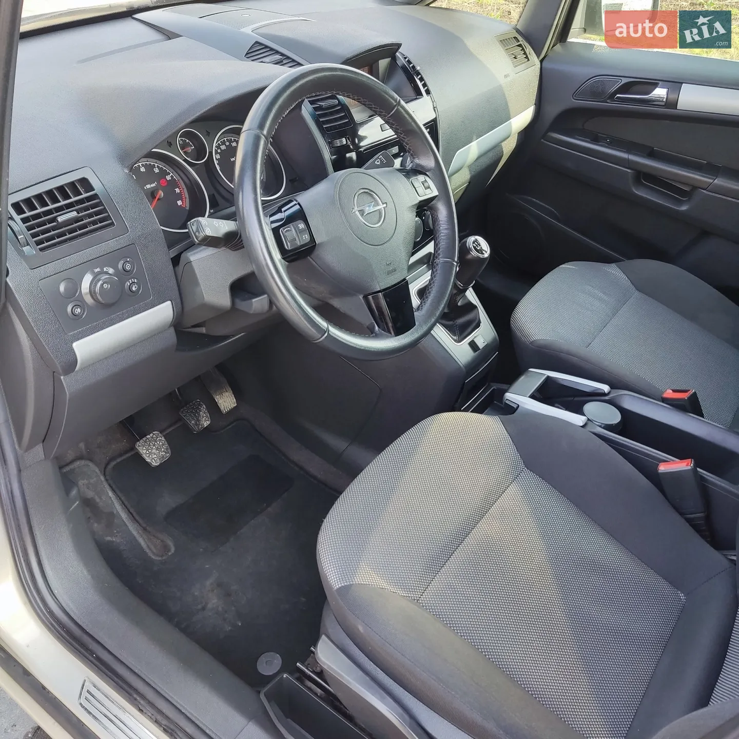 2010 Opel Zafira - мініатюра 12