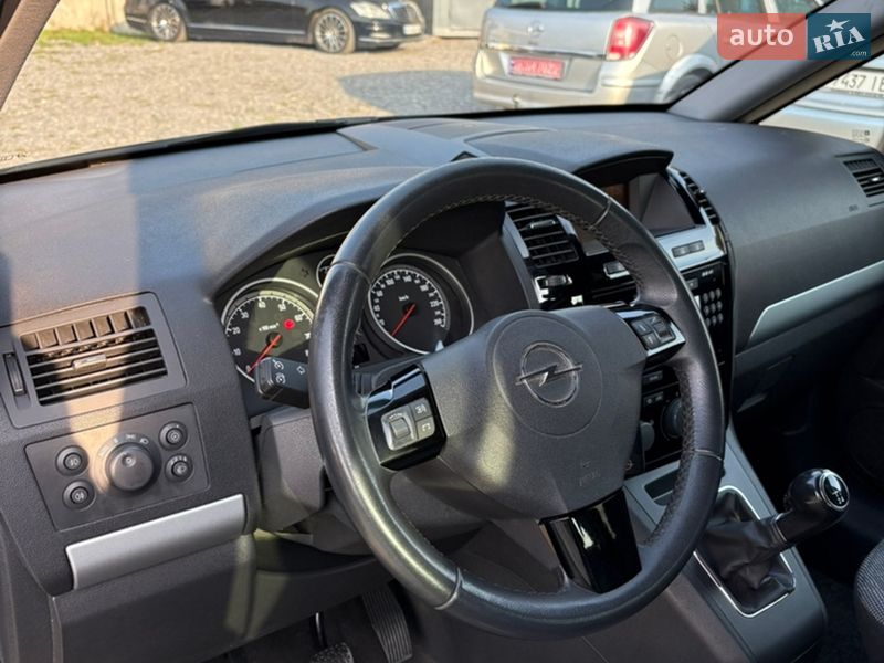 Мінівен Opel Zafira 2011 в Білій Церкві