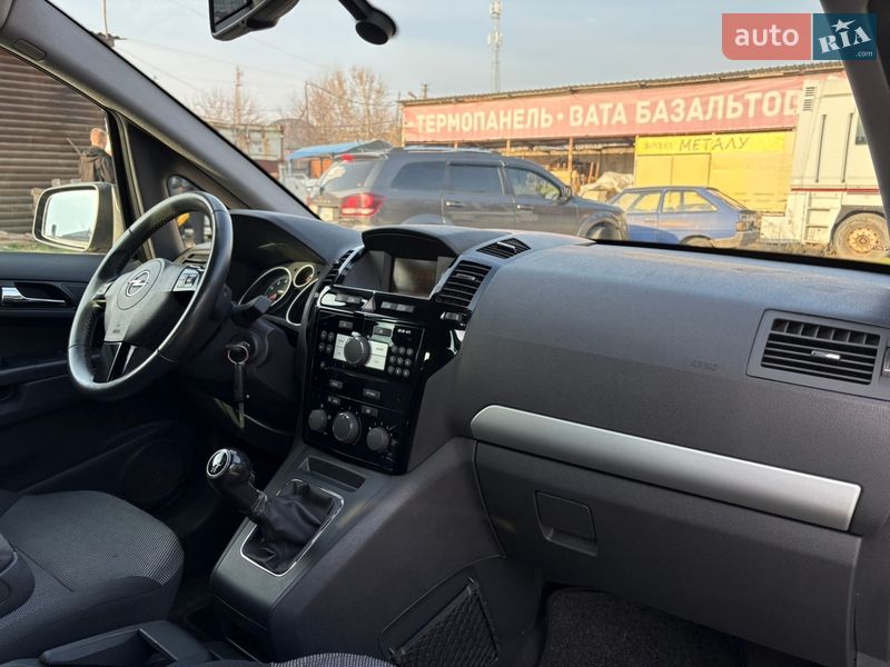 Мінівен Opel Zafira 2011 в Білій Церкві