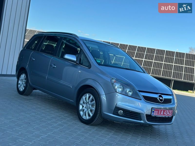 Минивэн Opel Zafira 2006 в Владимире
